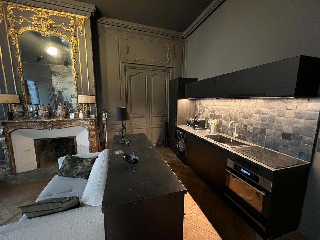 Apartment Luxueux 2 Pieces 65m2 Particulier Xvii Ieme Siecle-centre Historique *